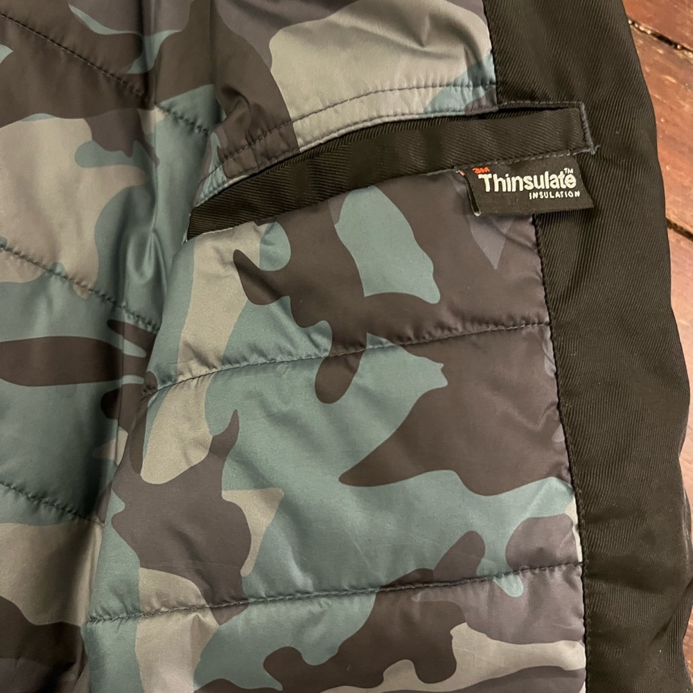 New Era Coach Jacket With Draw String - Picture 9 of 11